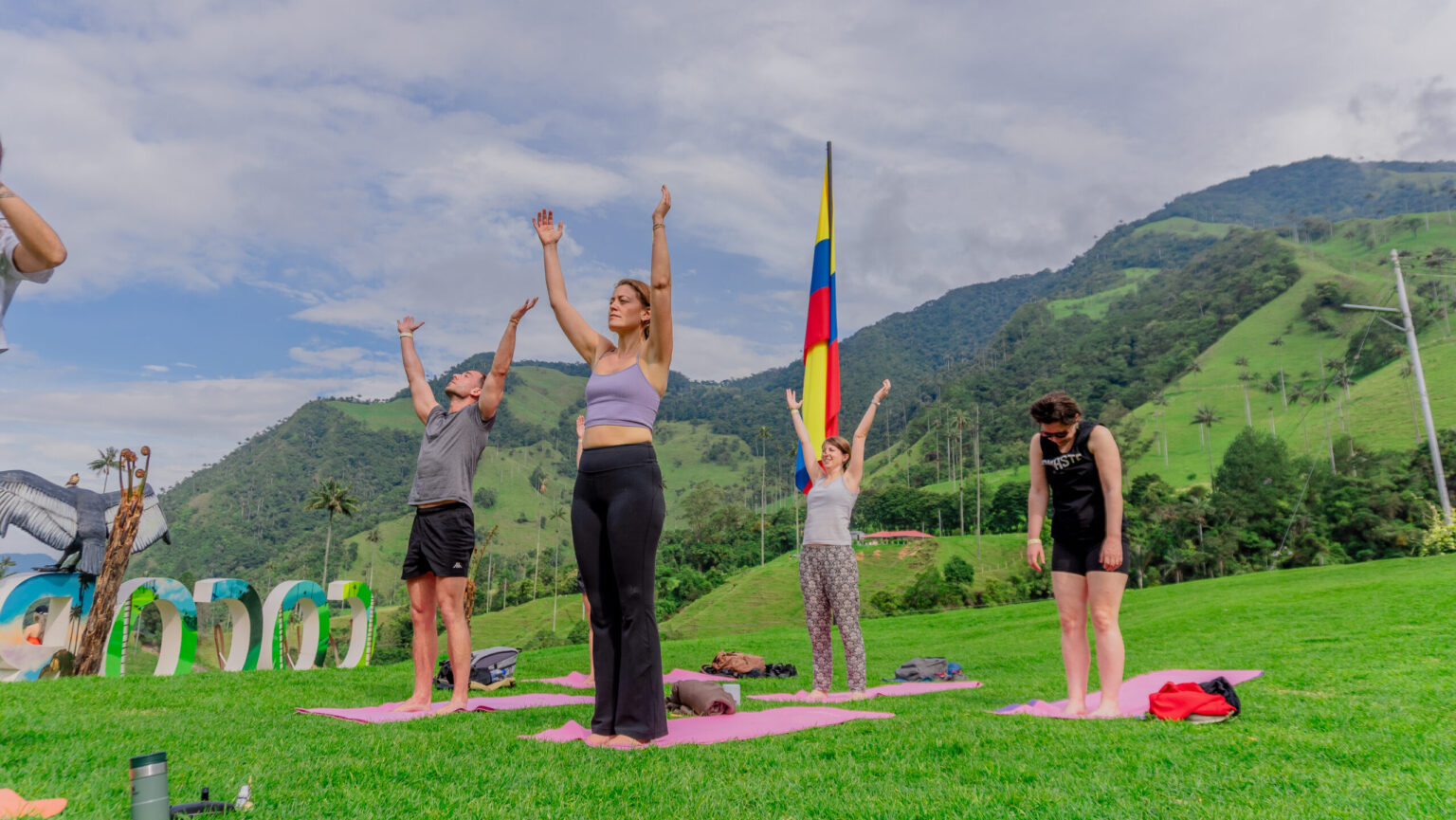 yoga lessons clases de yoga